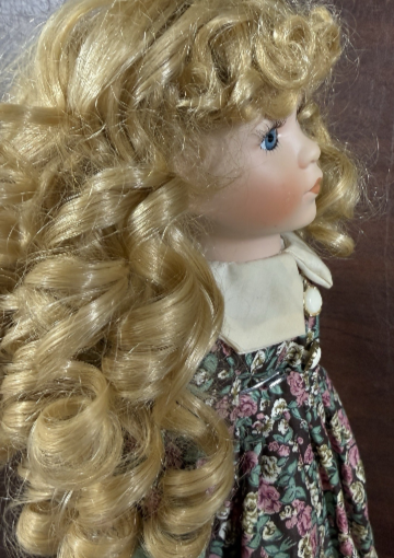 Haunted Spirit Doll – “Elara- The Quiet One” – Subtle Energy, Gentle Mystery